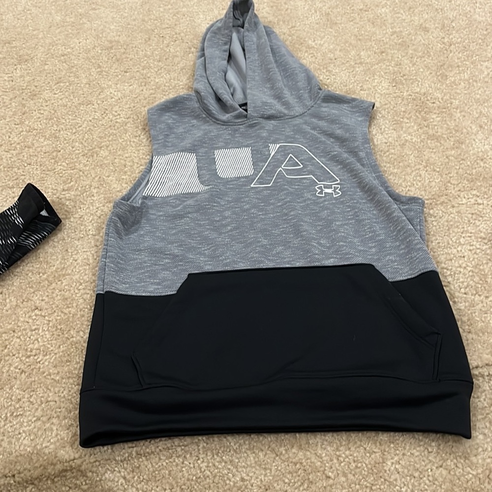2 pack Under Armor boys sweatshirt - Picture 3 of 5